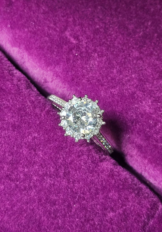 Celestia Radiant Halo Ring