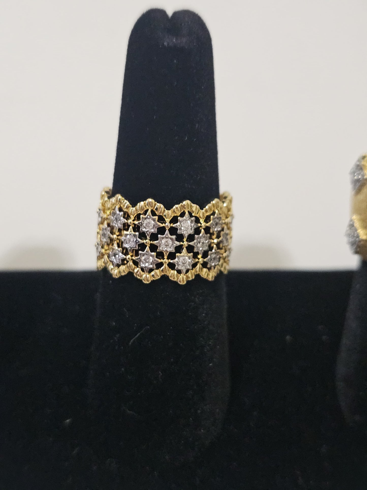 Royal Starburst Lattice Gold Statement Ring