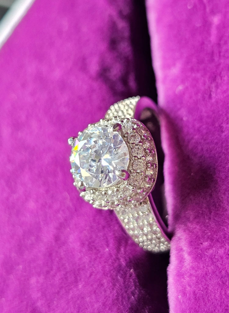 Unveil the Power of Detail with Al Zarif’s Ring Collection