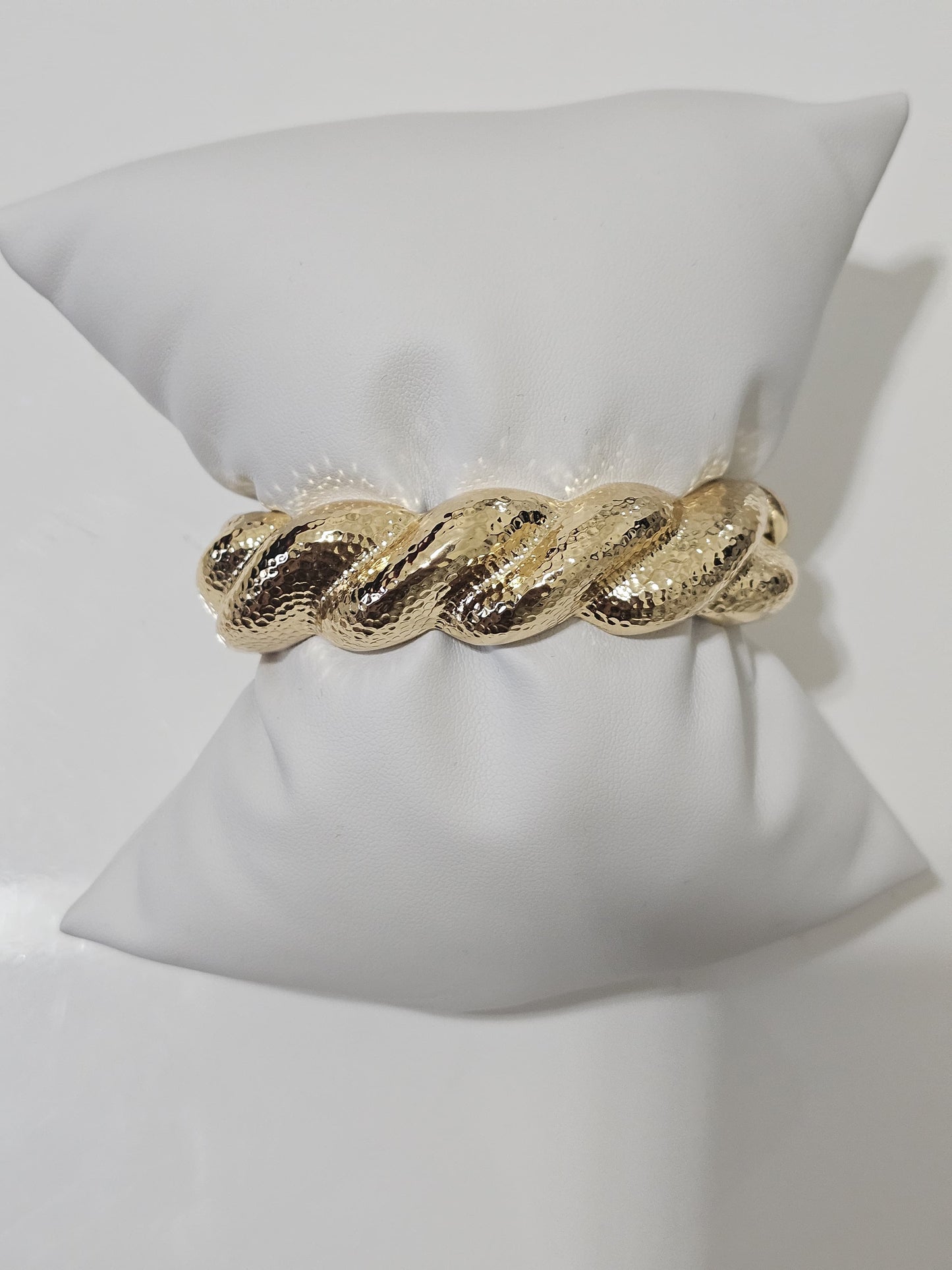 Medium Gold Cuff