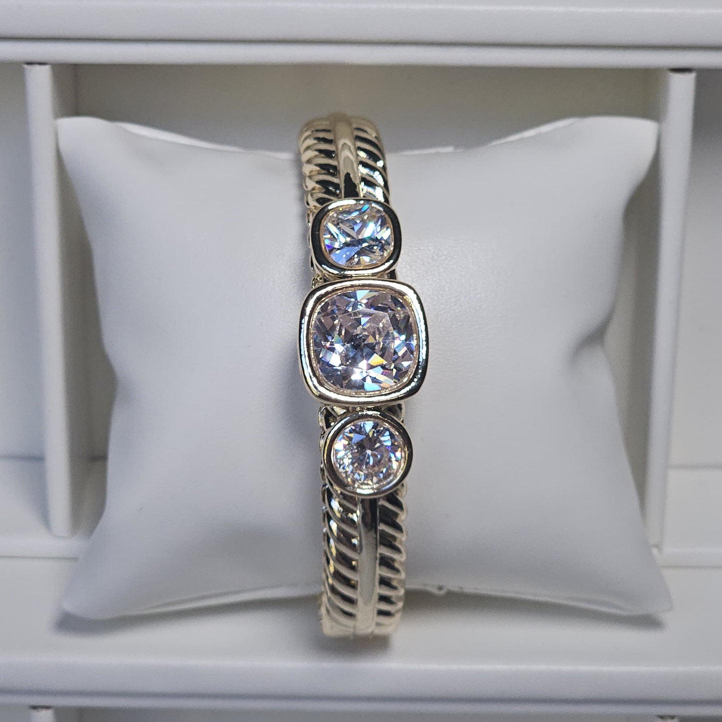 Elegant Three Stone Bracelet with Timeless Sparkle