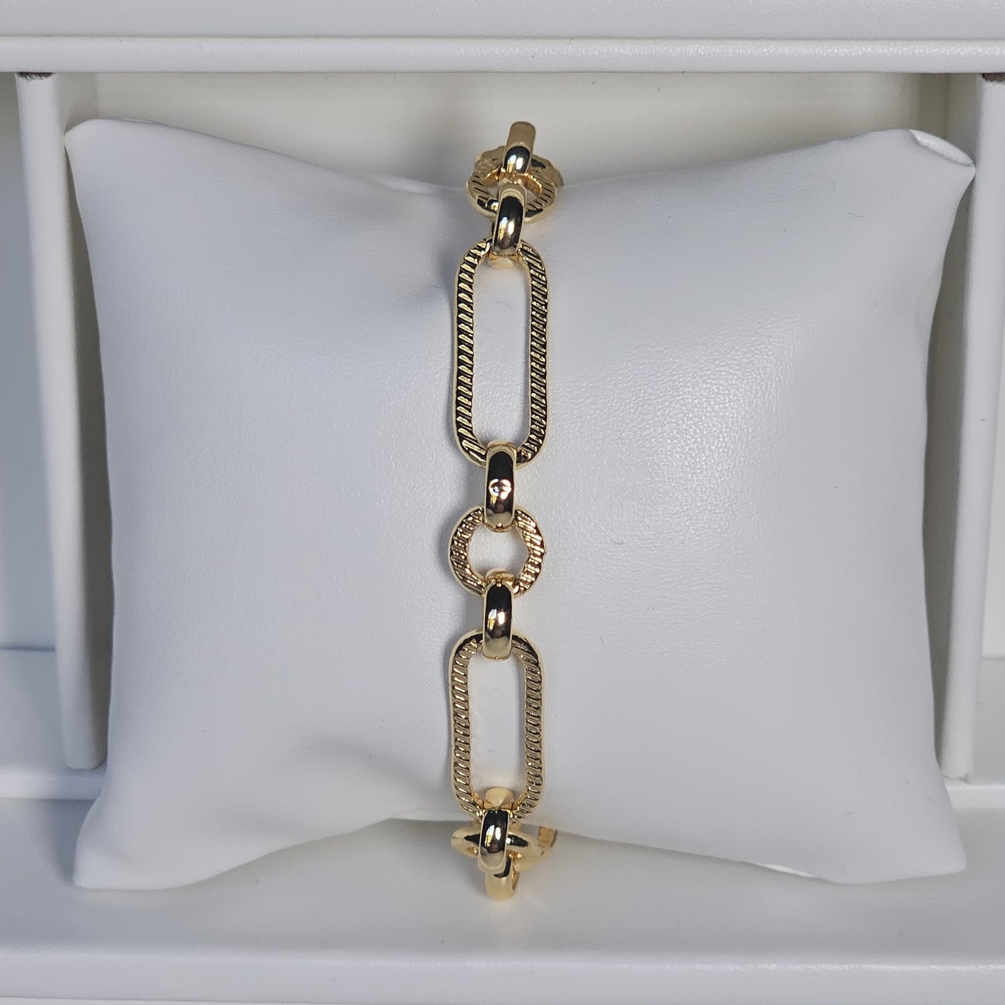 Link Bracelet – Classic Luxury Chain Bracelet with Timeless Elegance