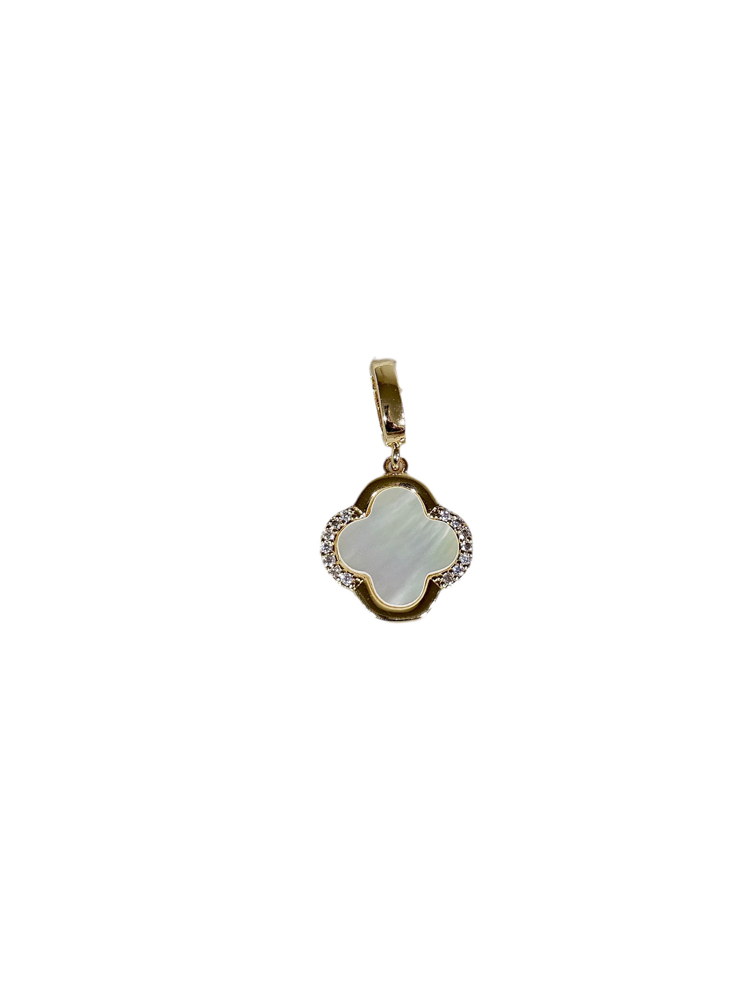 Luna Clover Charm – Mother of Pearl Elegance