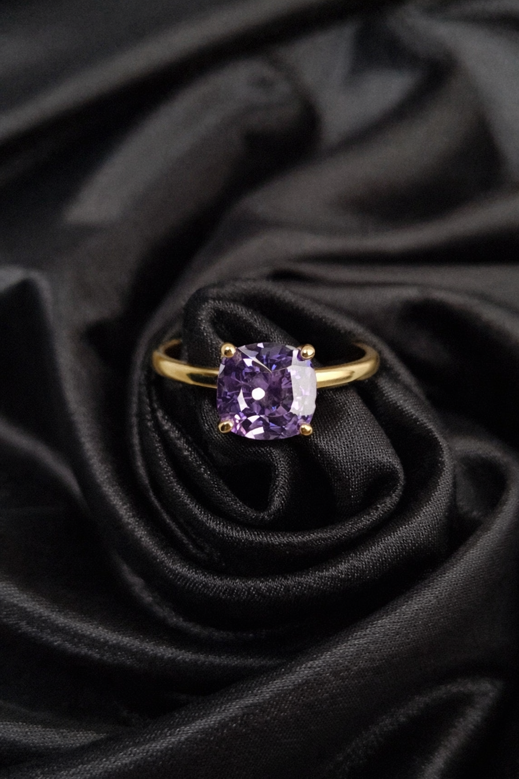 Blush Gemstone Ring – Statement Design