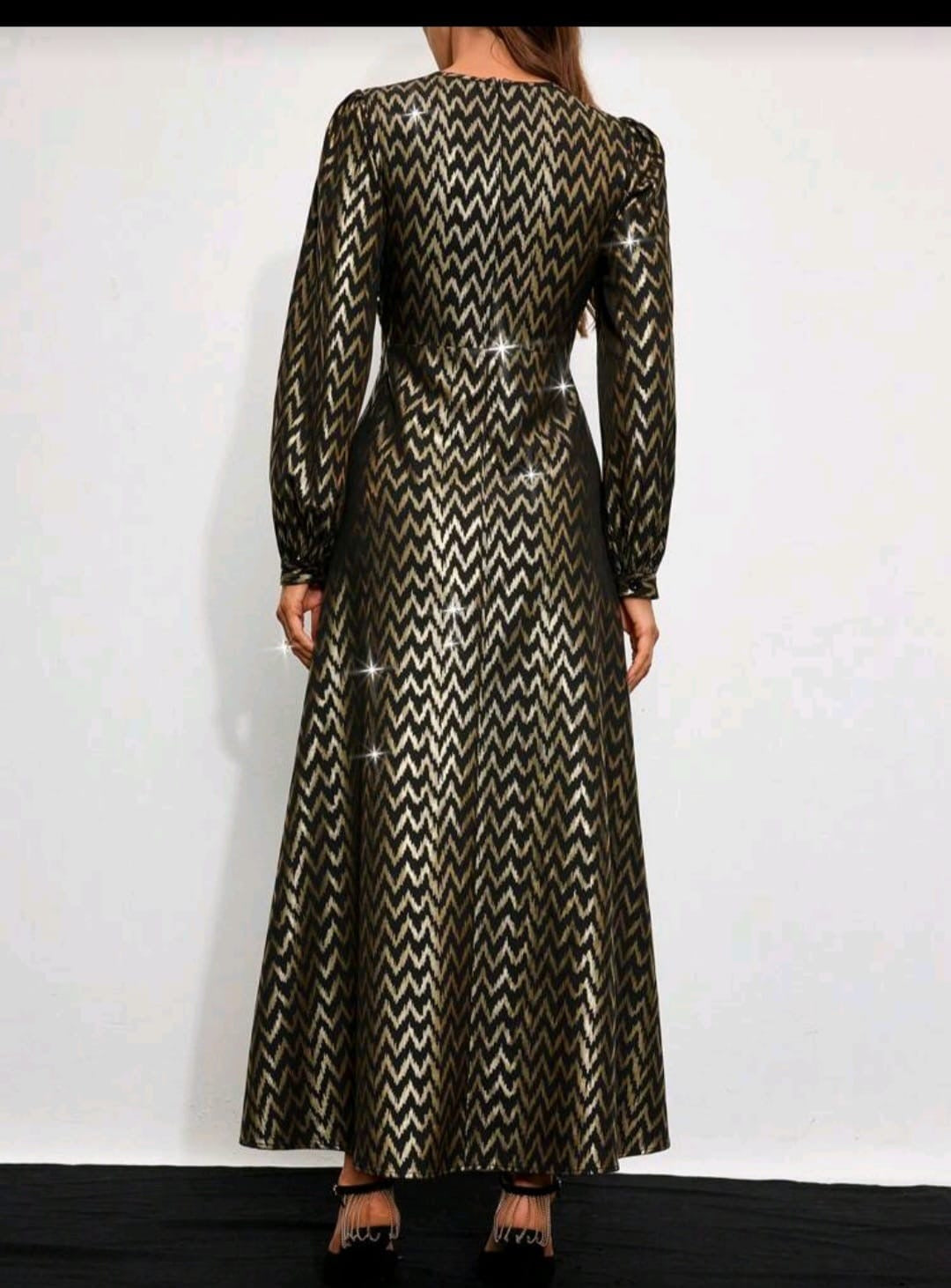 Black & Gold Zigzag Long Sleeve Midi Dress | Elegant Evening Dress for Women – Al Zarif