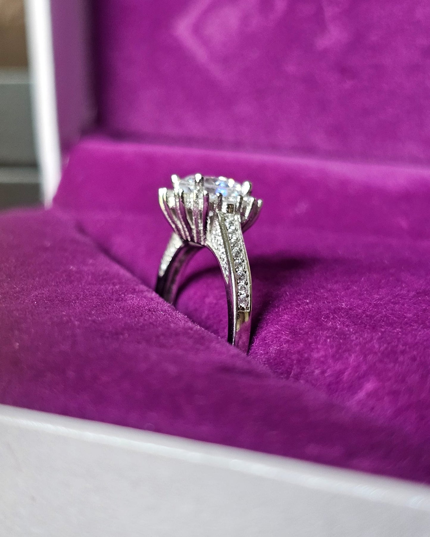 Celestia Radiant Halo Ring