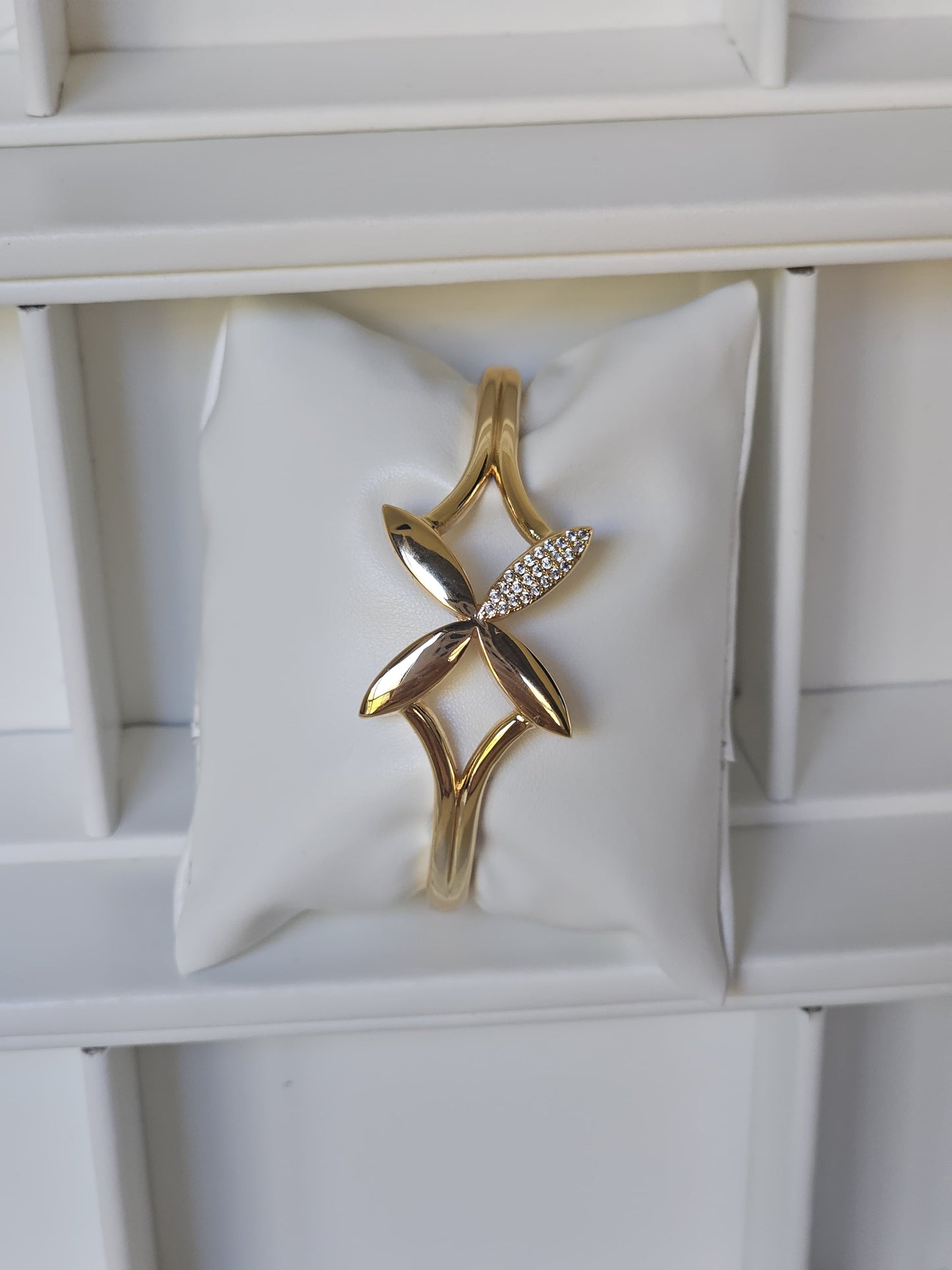 Flower Bracelet | Stainless Steel | 18K Gold Plated