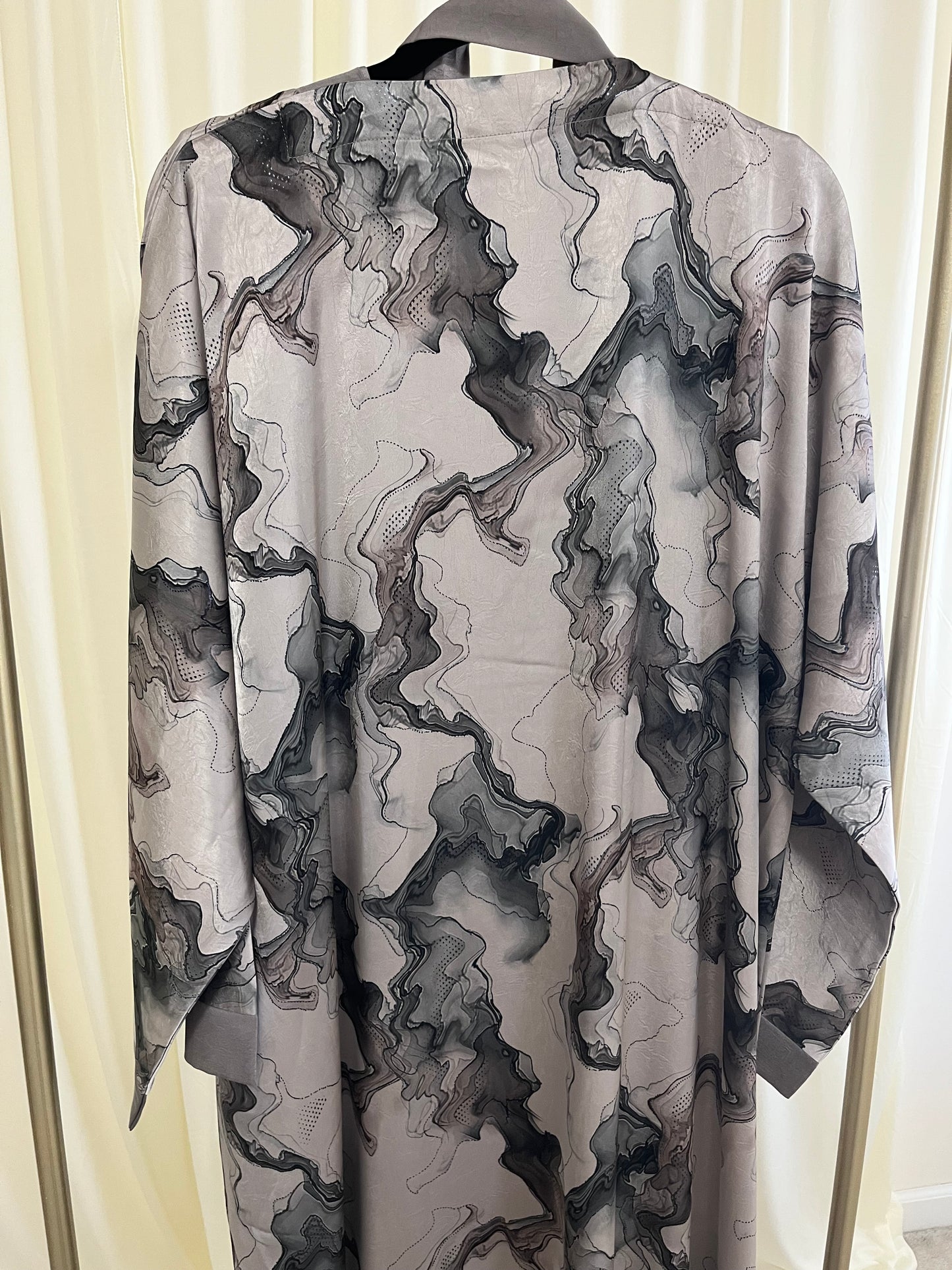 Smoke & Silver Liquid Marble & Mocha Luxe 2-Piece Tie dye Abaya Set