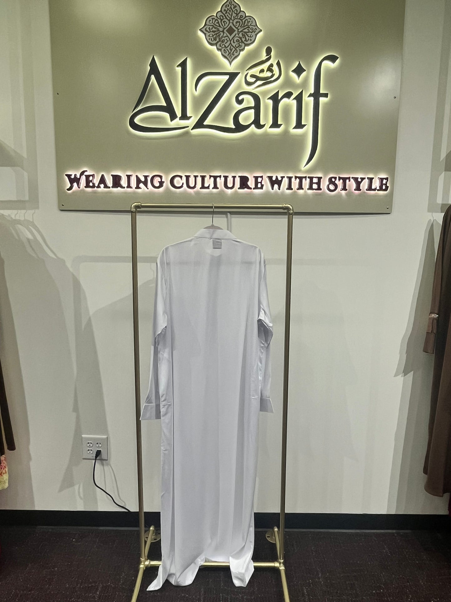 Classic White Premium satin Buttoned Thobe