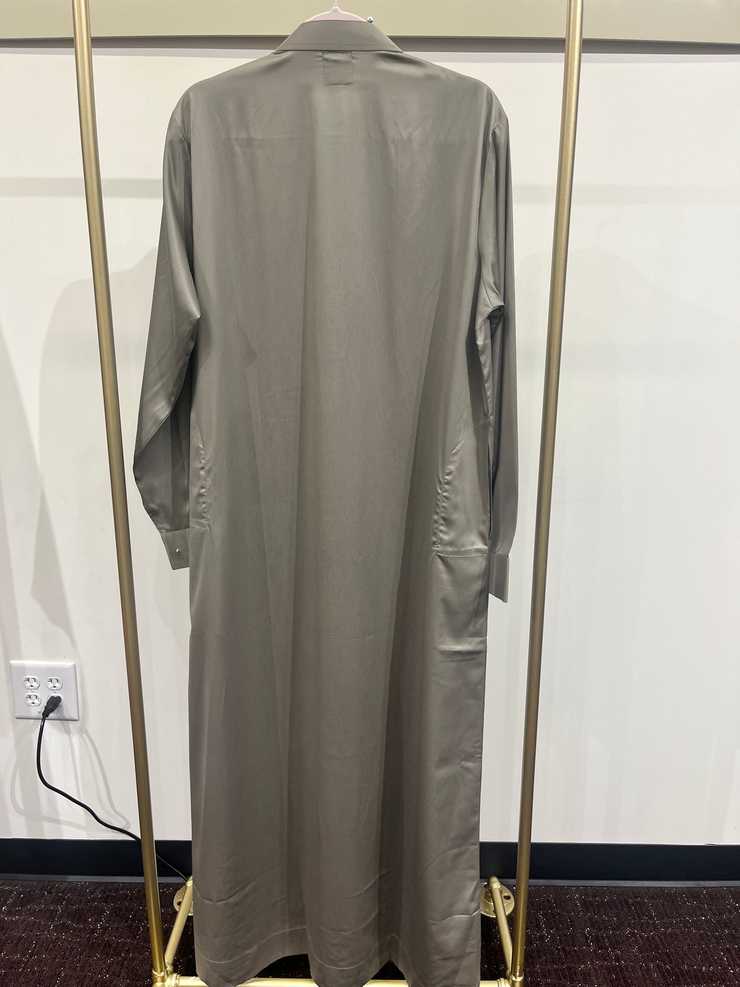 Olive Mist Classic Thobe – Premium Mandarin Collar Edition