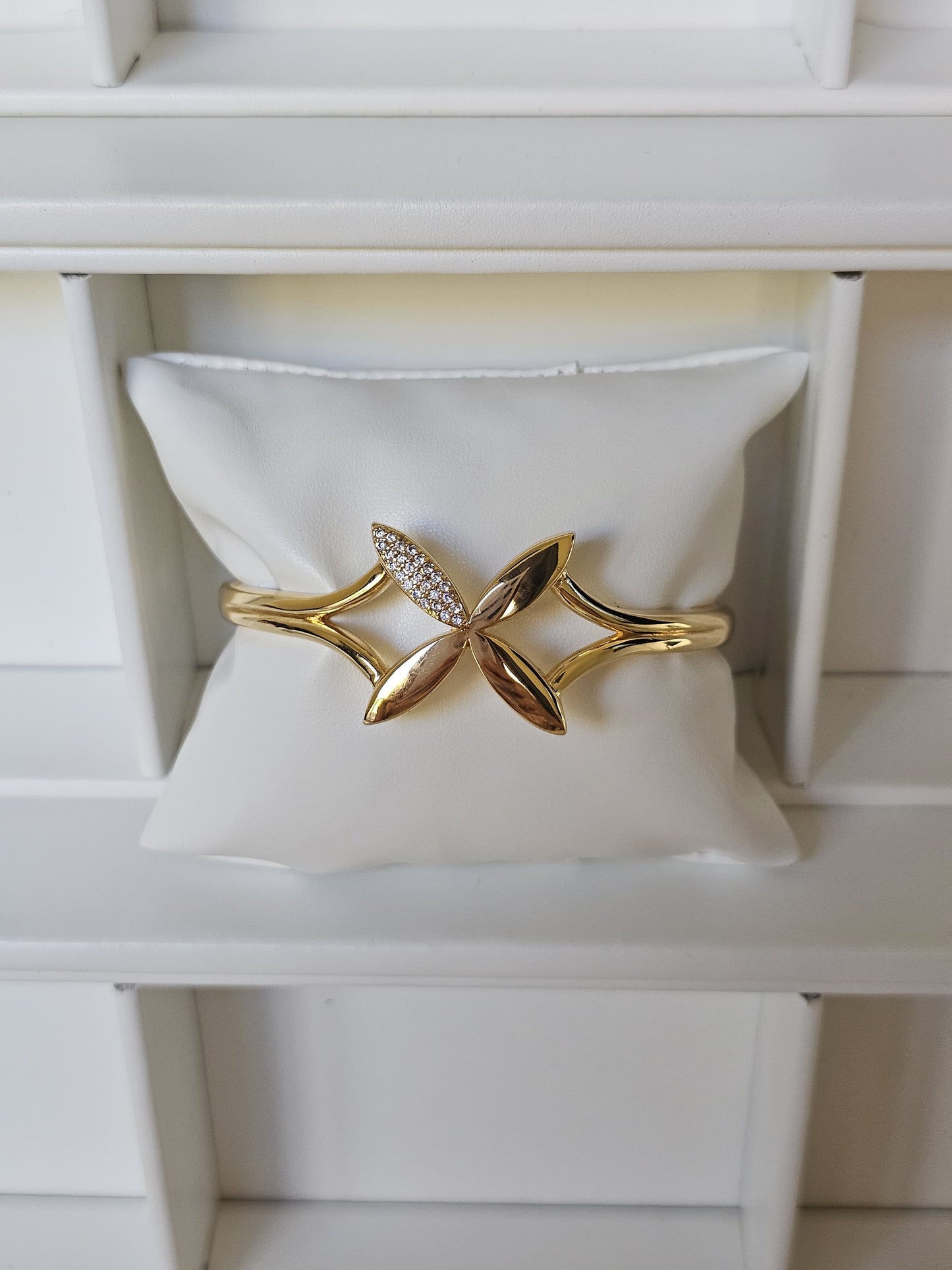 Flower Bracelet | Stainless Steel | 18K Gold Plated