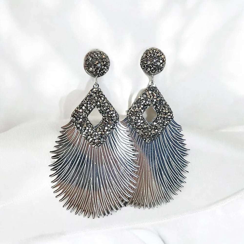 18K Gold/Silver Plated Australian Crystal Turkey Tail Design Earrings