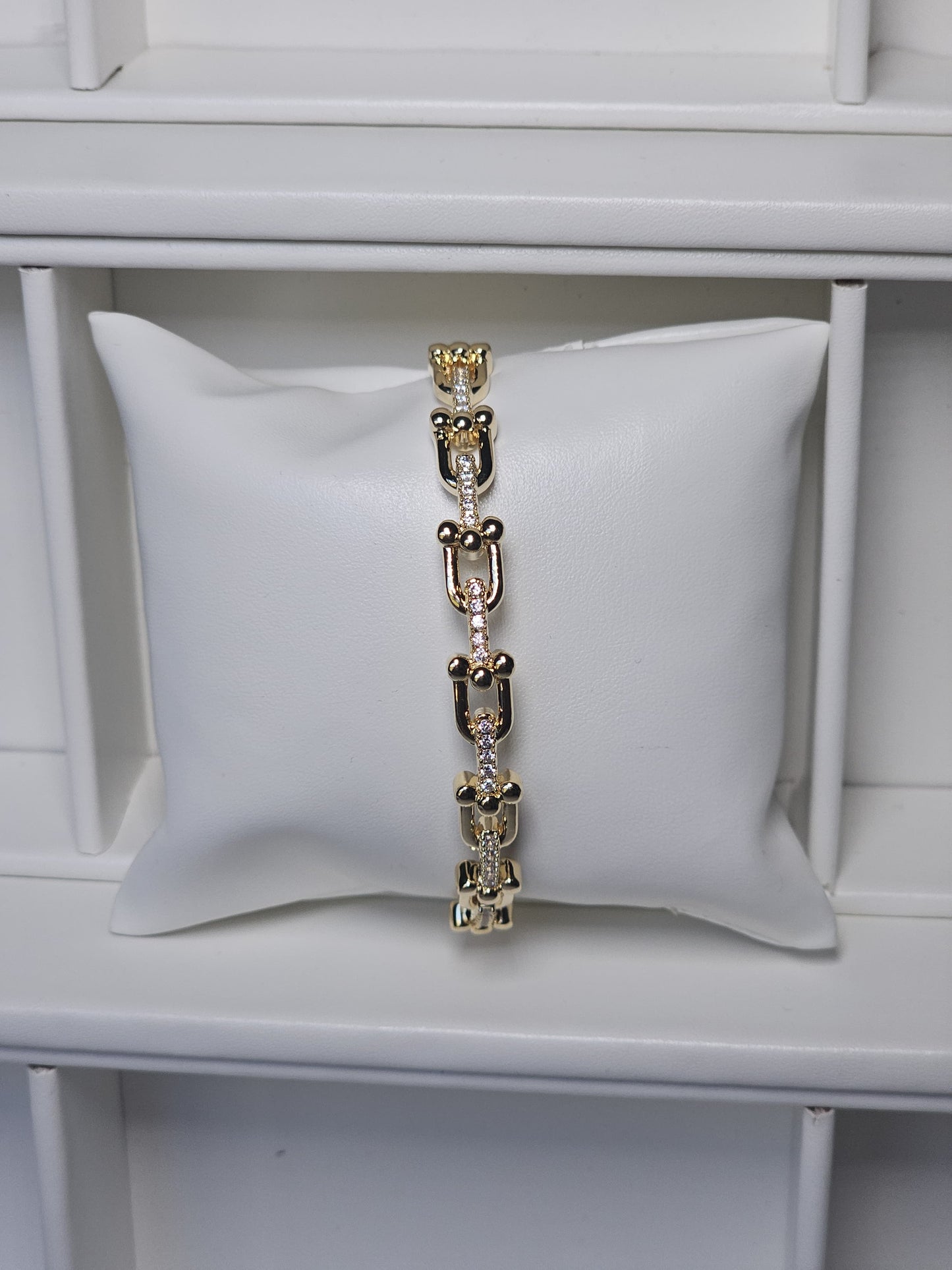 Modern Chain-Inspired Open Cuff Bracelet