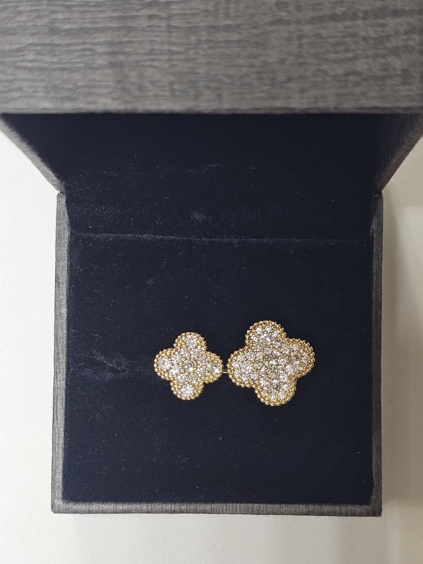 Double Clover Ring – Elegant Two Clover Head Design