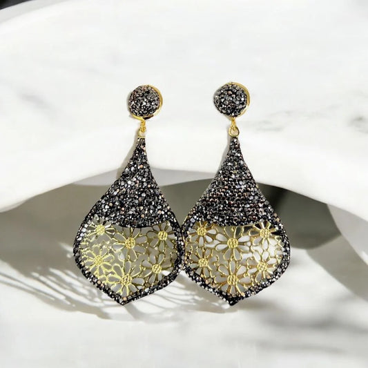 18K Gold/Silver Plated Australian Crystal Pear Design Earrings